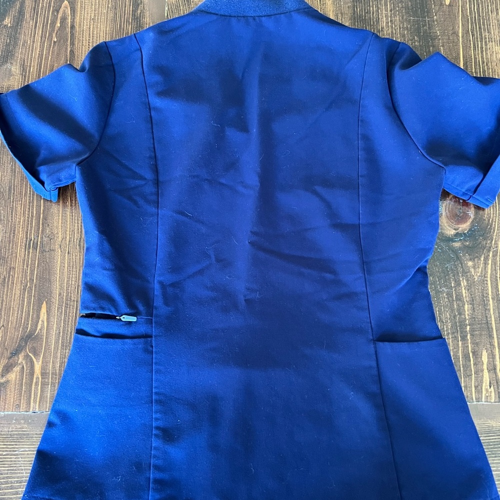 Figs Inala Slim Scrub Top XS - Picture 6 of 6